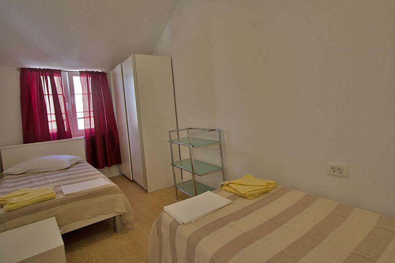 Apartment Carlitos Karlobag Buitenkant foto